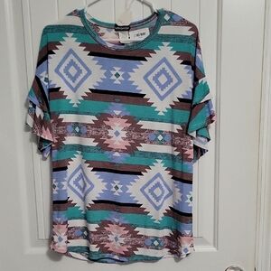 HEIMISH USA Geometric Short Sleeve Tee - Multicolor